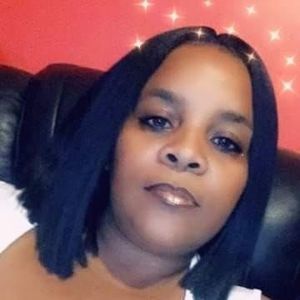 Meet your Posher, Maxine